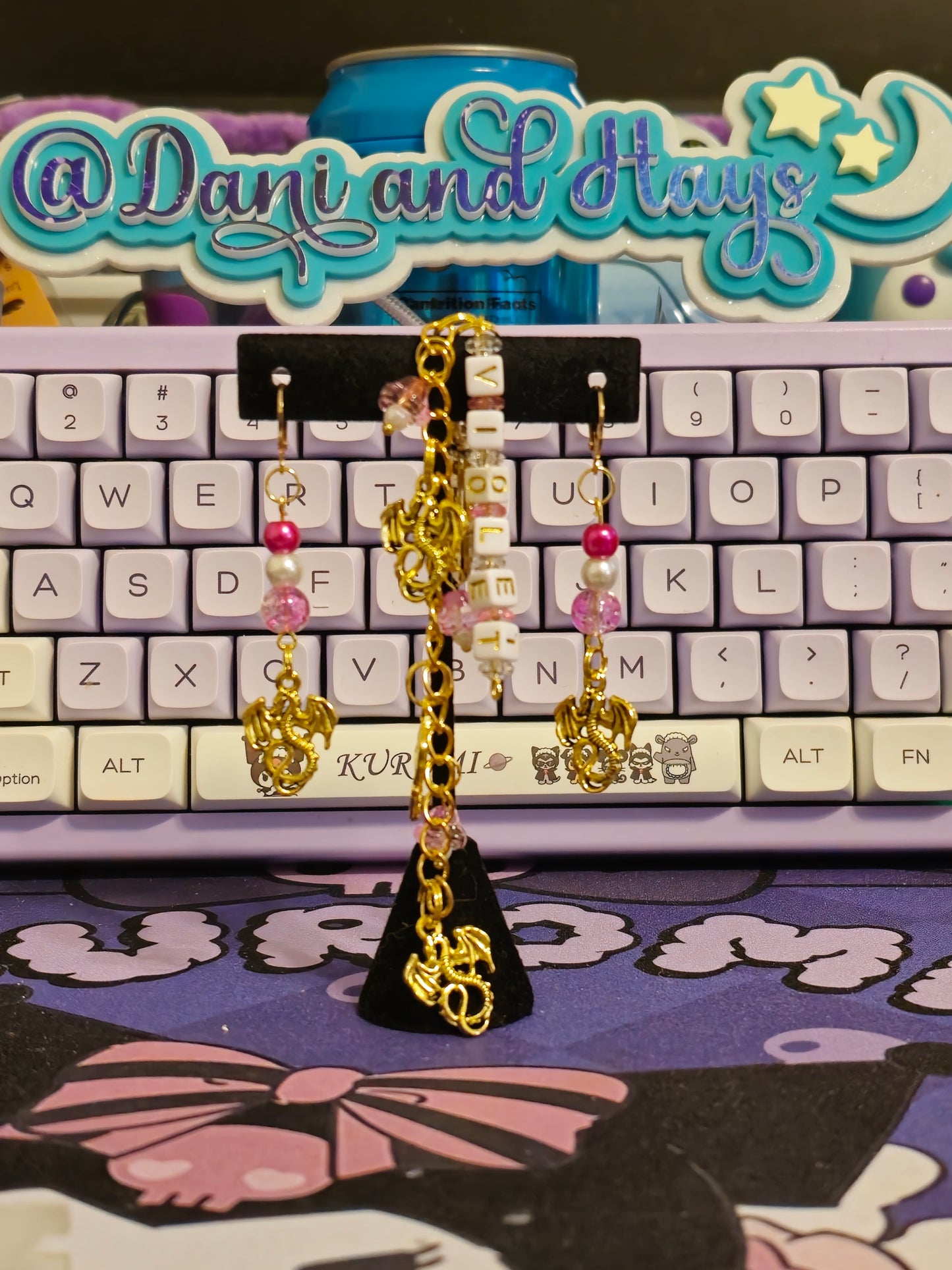 Violence Fury Earrings Gold - Hays Favs