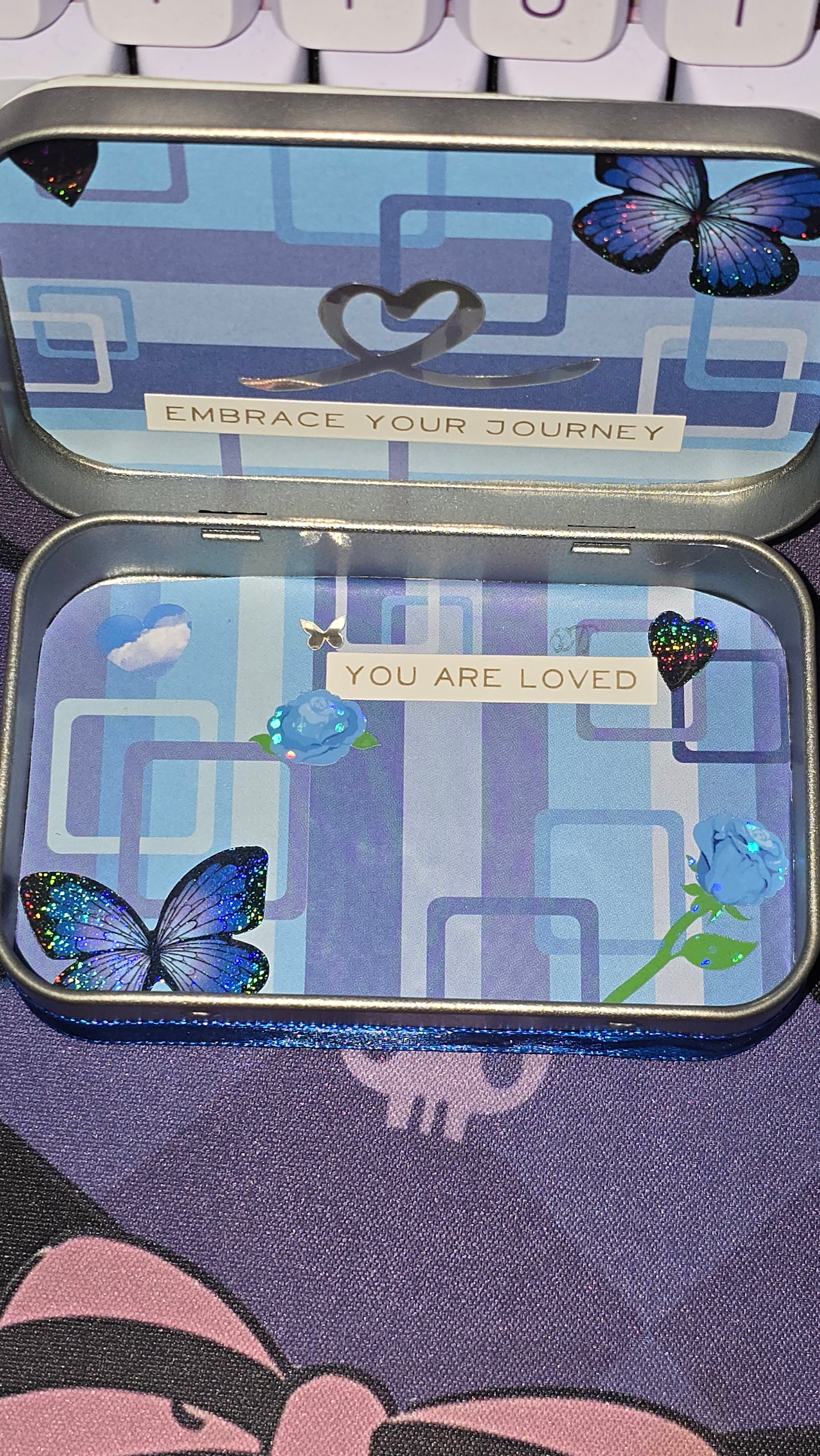 Listen To Your Heart - Tin Wallet